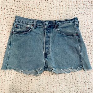 🩵Vintage Levi’s🩵 light blue cutoff shorts
